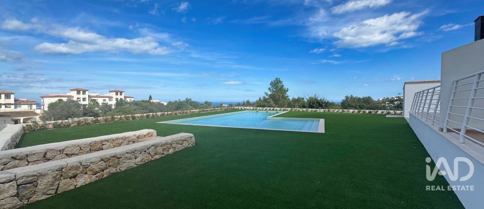 Piso 3 habitaciones de 122 m² en Pego (03780)