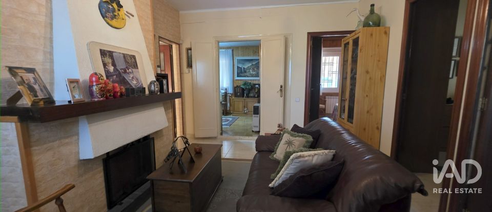 Casa 3 habitacions de 160 m² a Raimat (25111)