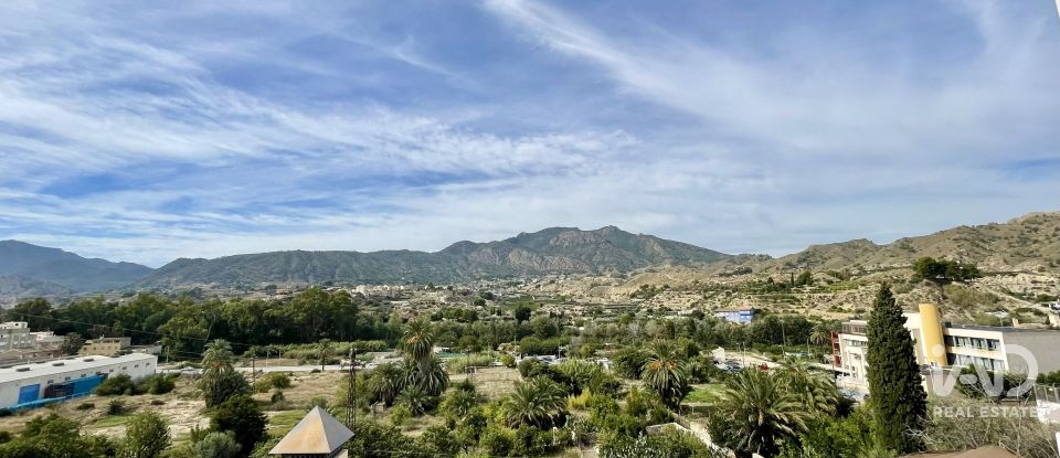 Piso 3 habitaciones de 90 m² en Abarán (30550)