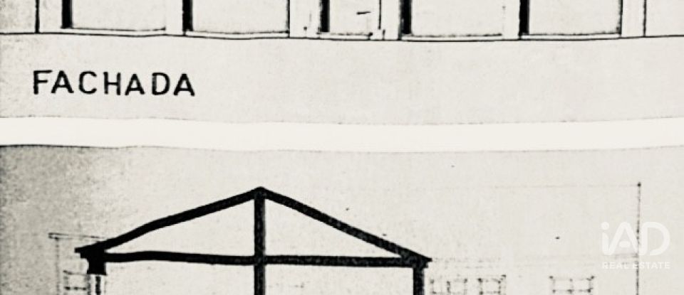 Immeuble de 576 m² à León (24009)