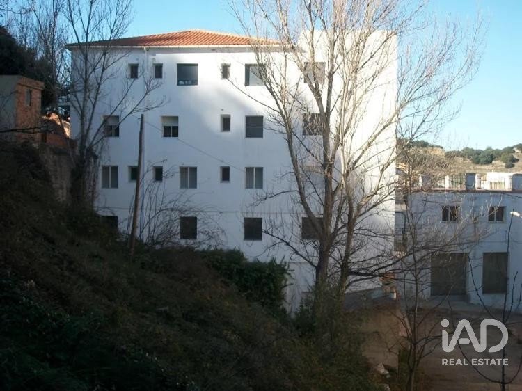 Immeuble de 1 080 m² à Benasal (12160)