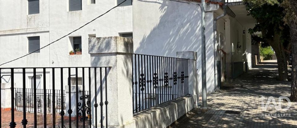 Immeuble de 1 080 m² à Benasal (12160)