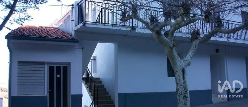 Immeuble de 1 080 m² à Benasal (12160)