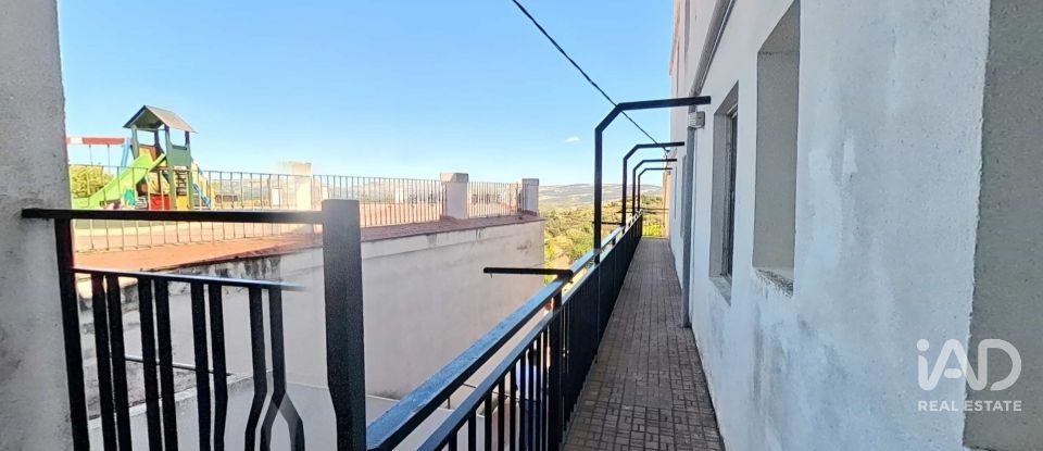 Immeuble de 1 080 m² à Benasal (12160)