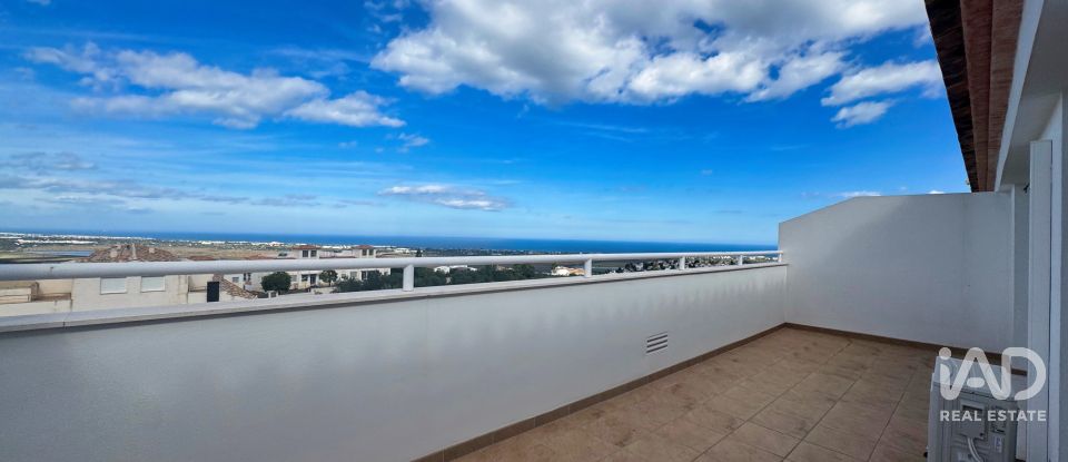 Ático 2 habitaciones de 148 m² en Pego (03780)