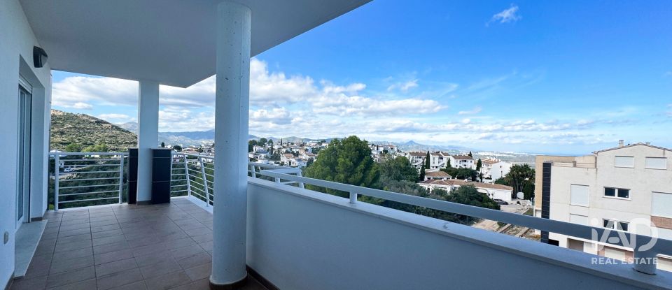 Ático 3 habitaciones de 192 m² en Pego (03780)