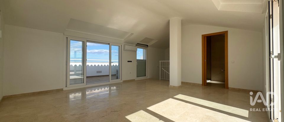 Ático 3 habitaciones de 192 m² en Pego (03780)