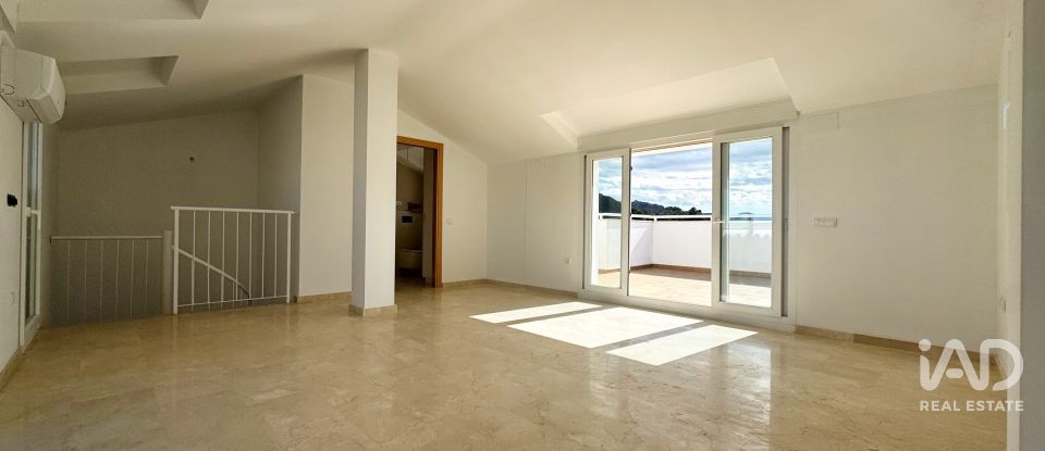 Ático 3 habitaciones de 192 m² en Pego (03780)