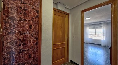 Apartment 3 bedrooms of 86 m² in Novelda (03660)