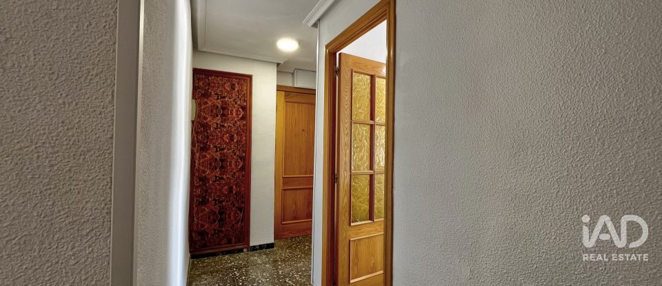 Pis 3 habitacions de 86 m² a Novelda (03660)