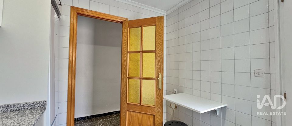 Pis 3 habitacions de 86 m² a Novelda (03660)