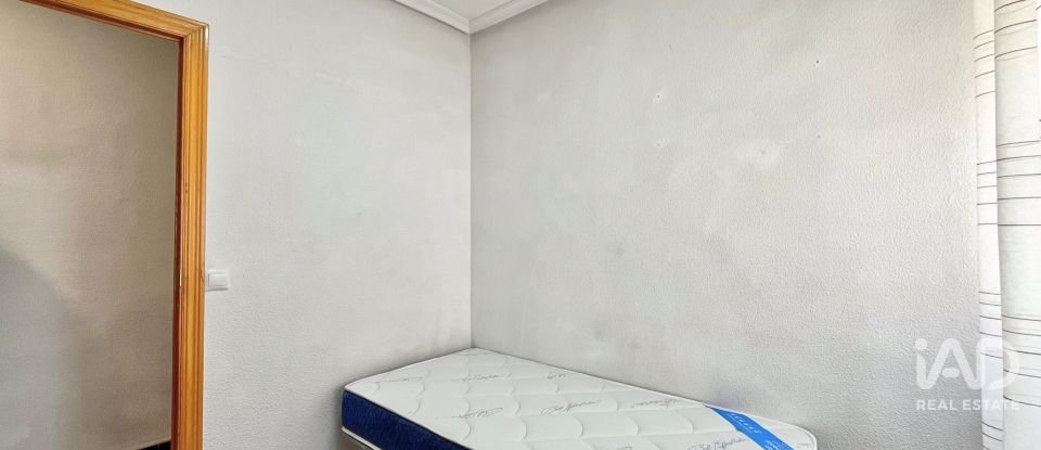 Pis 3 habitacions de 86 m² a Novelda (03660)