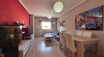 Pis 3 habitacions de 101 m² a Agost (03698)