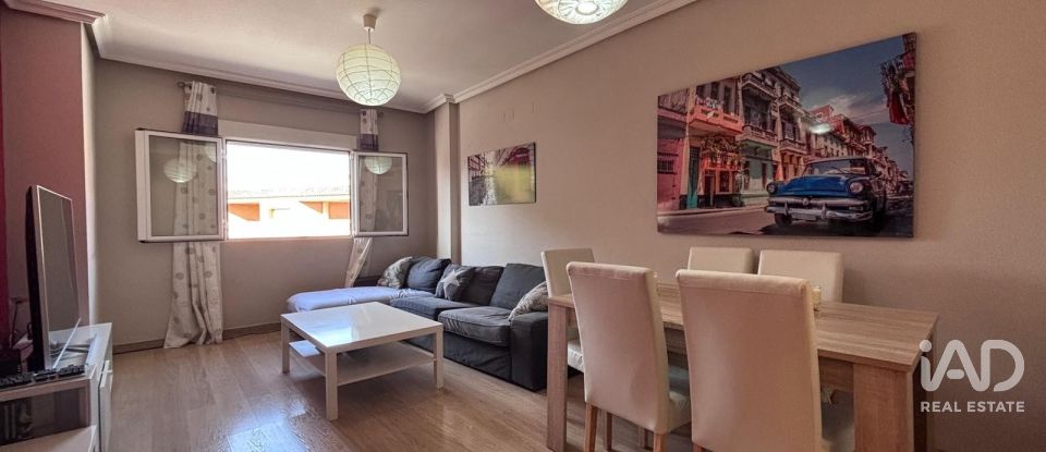 Pis 3 habitacions de 101 m² a Agost (03698)