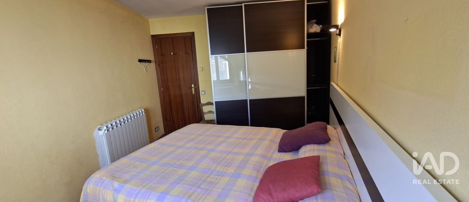 Apartment in house  4 bedrooms of 190 m² in Secastilla (22439)