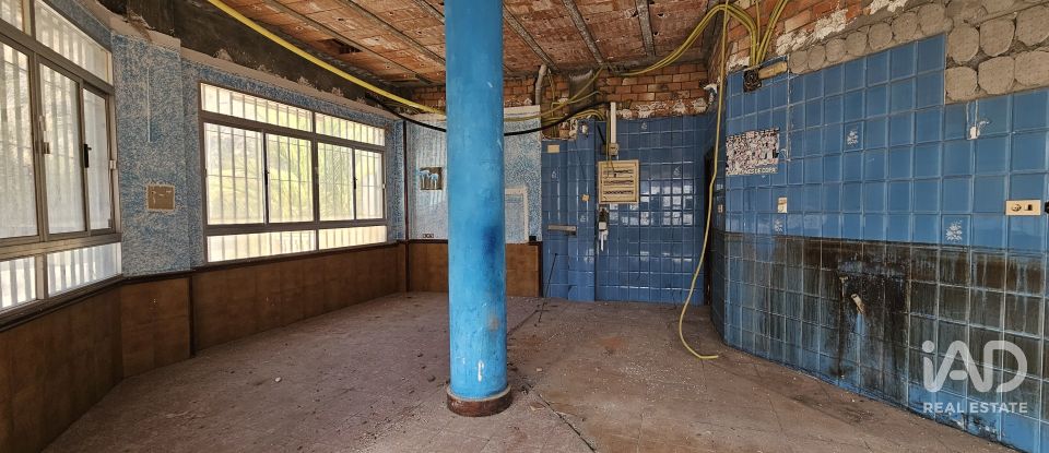 Bâtiment de 620 m² à Melicena (18713)