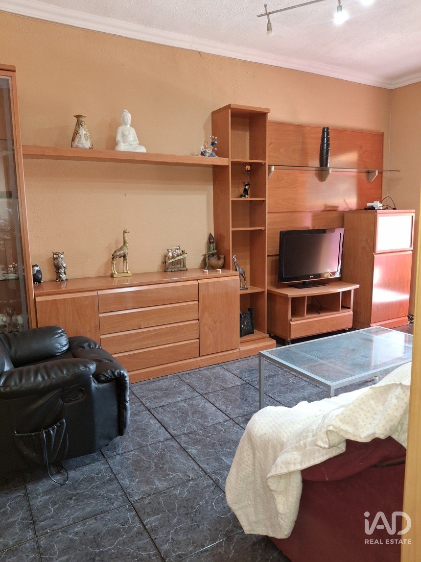 Piso 3 habitaciones de 69 m² en Sabadell (08204)