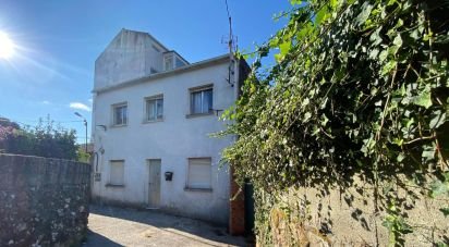 Maison de village 3 chambres de 80 m² à Vilanova de Arousa (36620)