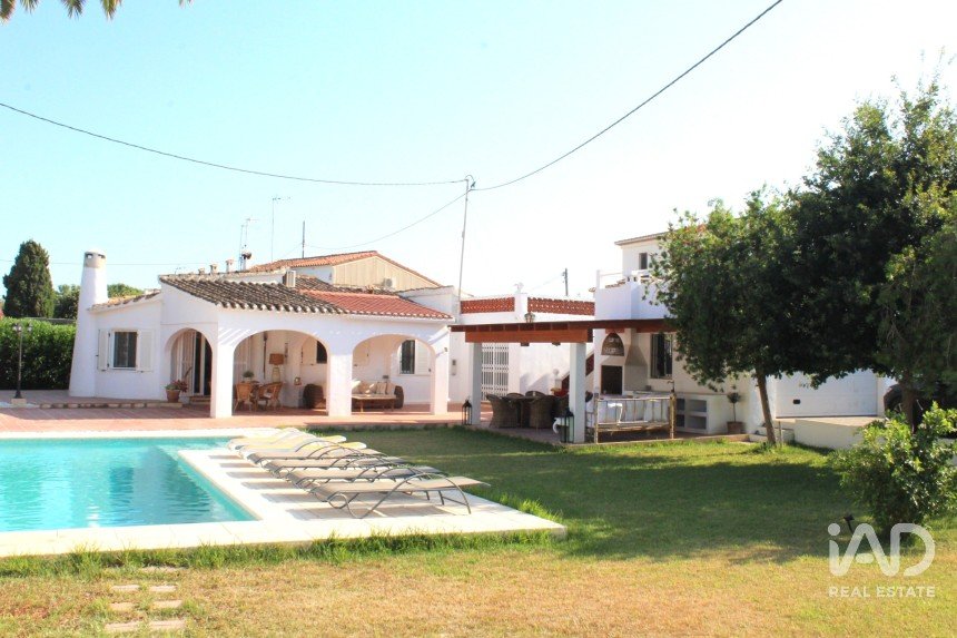 Chalet 4 habitaciones de 150 m² en Dénia (03700)