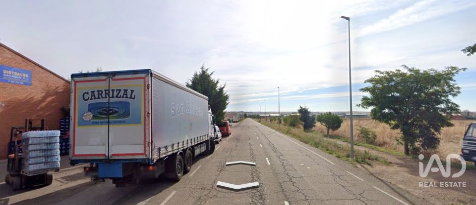 Immeuble de 443 m² à Sahagún (24320)