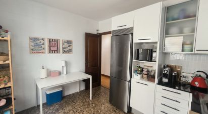 Piso 4 habitaciones de 98 m² en Barcelona (08013)