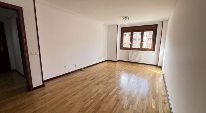 Apartment 2 bedrooms of 66 m² in Oviedo (33012)
