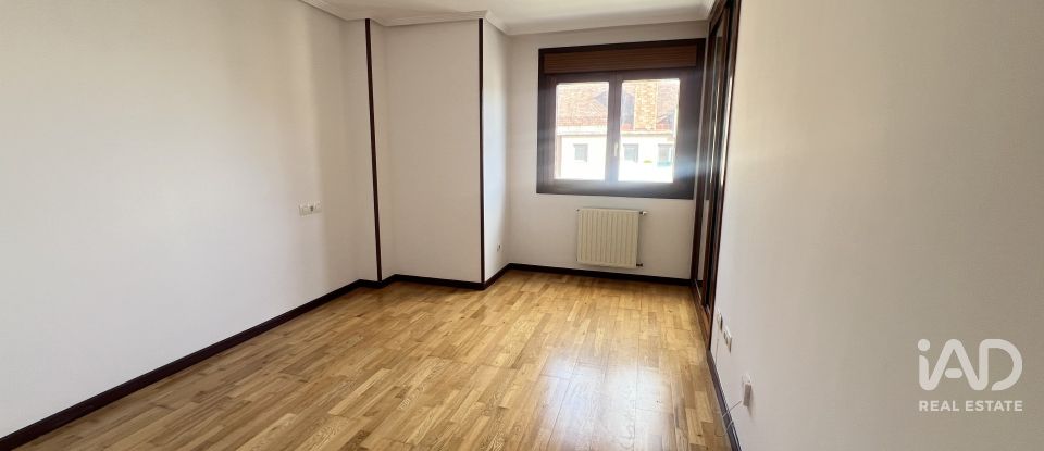 Appartement 2 chambres de 66 m² à Oviedo (33012)