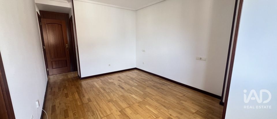 Appartement 2 chambres de 66 m² à Oviedo (33012)