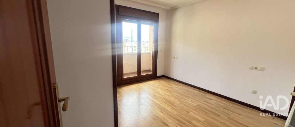 Appartement 2 chambres de 66 m² à Oviedo (33012)