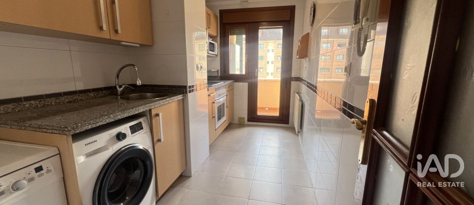 Appartement 2 chambres de 66 m² à Oviedo (33012)