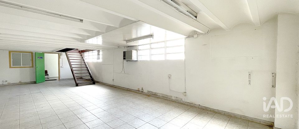 Shop / premises commercial of 360 m² in Sabadell (08203)