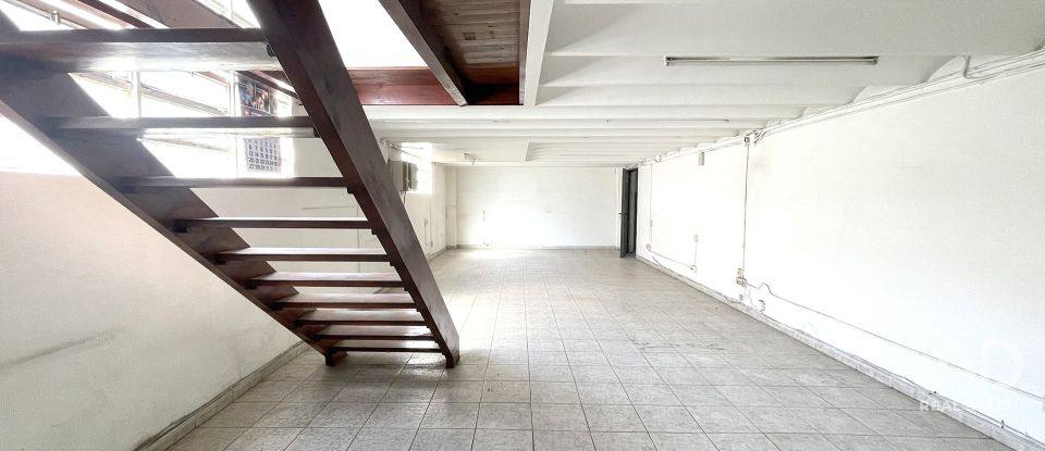 Shop / premises commercial of 360 m² in Sabadell (08203)