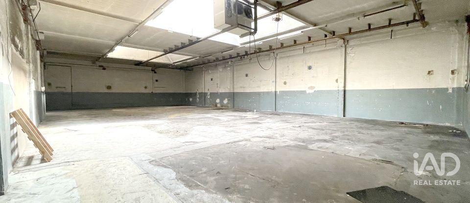 Shop / premises commercial of 360 m² in Sabadell (08203)