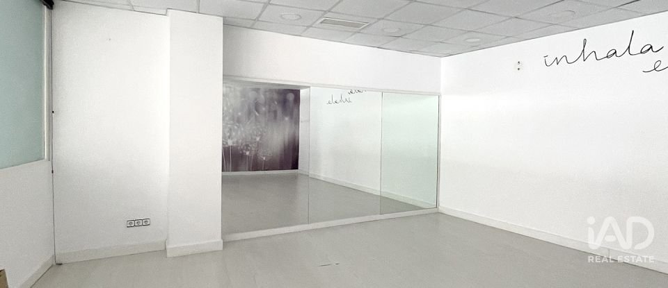 Shop / premises commercial of 240 m² in Sabadell (08201)