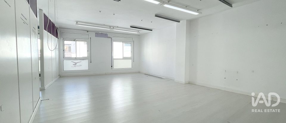 Shop / premises commercial of 240 m² in Sabadell (08201)
