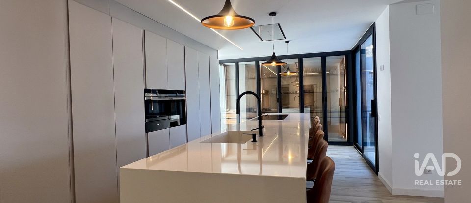 Casa 8 habitaciones de 760 m² en Sant Andreu de Llavaneres (08392)