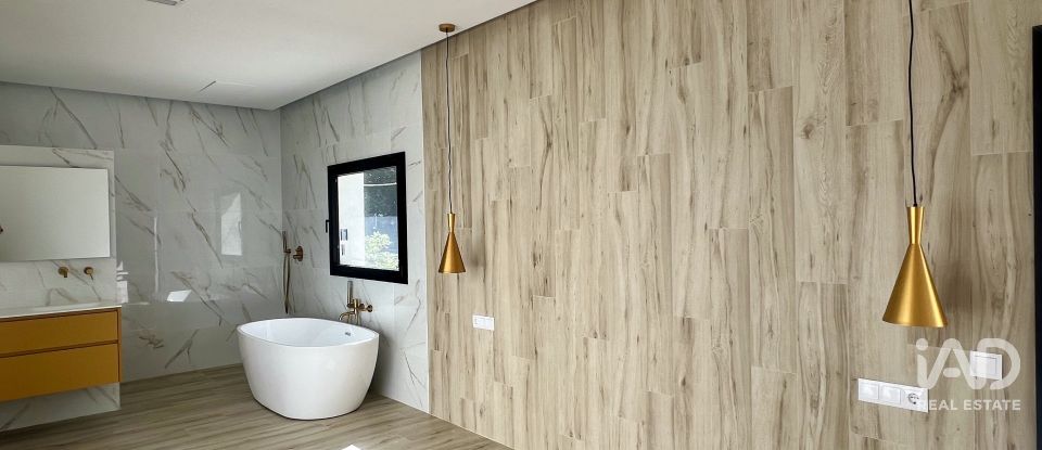 Casa 8 habitaciones de 760 m² en Sant Andreu de Llavaneres (08392)