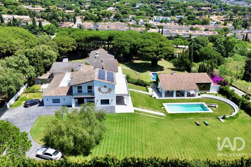 Casa 8 habitaciones de 760 m² en Sant Andreu de Llavaneres (08392)