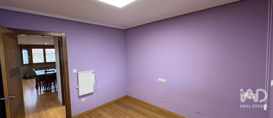 Casa 4 habitaciones de 200 m² en Sariegos del Bernesga (24121)