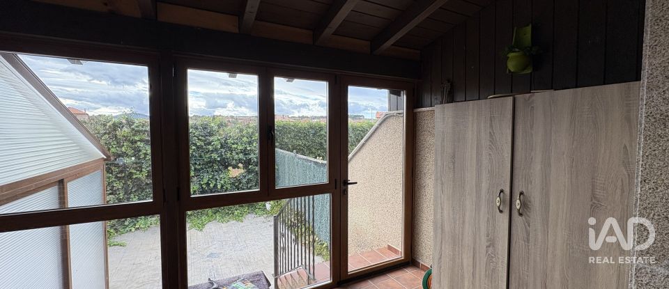 Casa 4 habitaciones de 200 m² en Sariegos del Bernesga (24121)