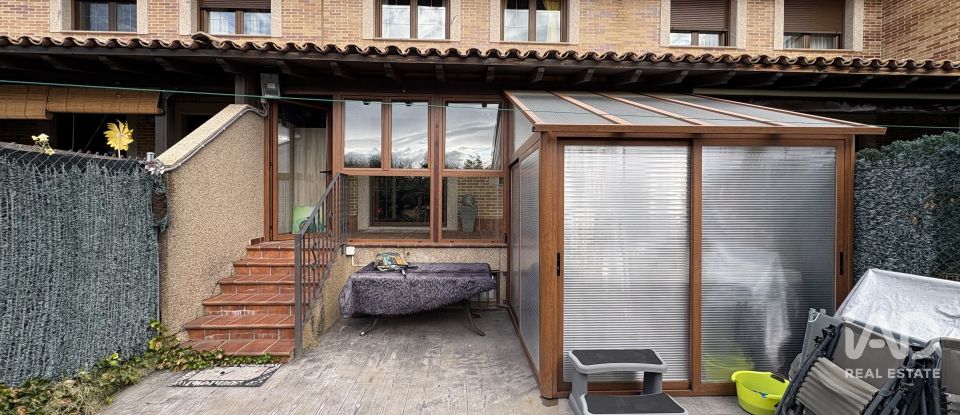 Casa 4 habitaciones de 200 m² en Sariegos del Bernesga (24121)