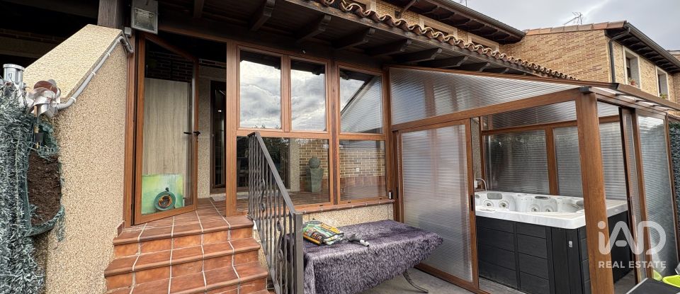 Casa 4 habitaciones de 200 m² en Sariegos del Bernesga (24121)