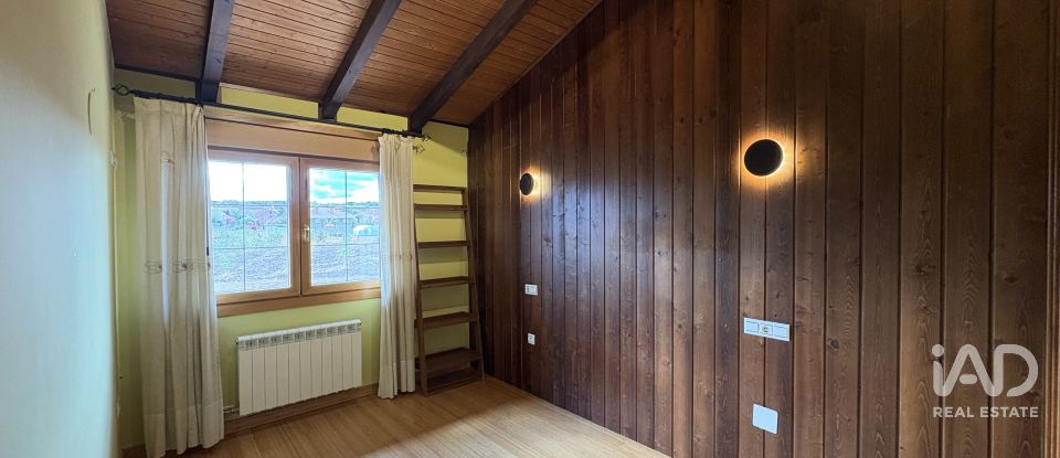 Casa 4 habitaciones de 200 m² en Sariegos del Bernesga (24121)