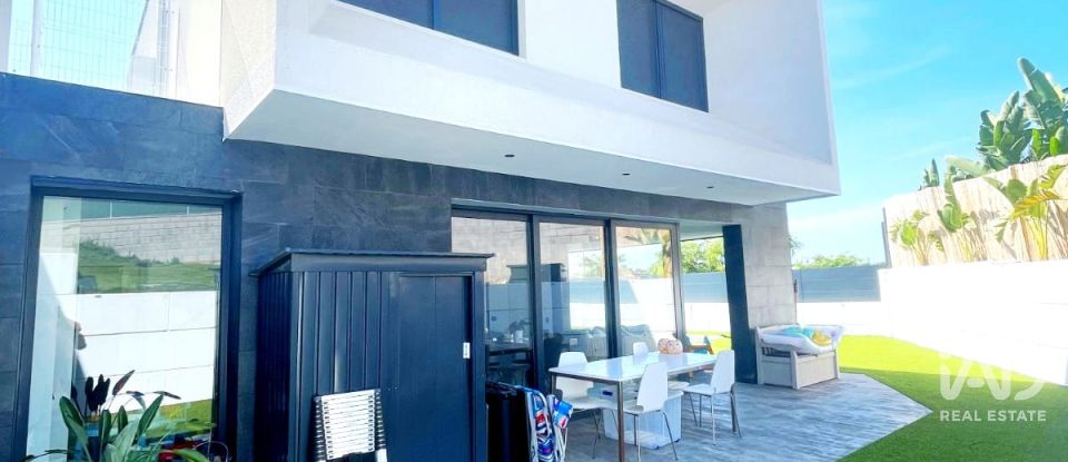 Casa 3 habitacions de 131 m² a Roda de Bara (43883)