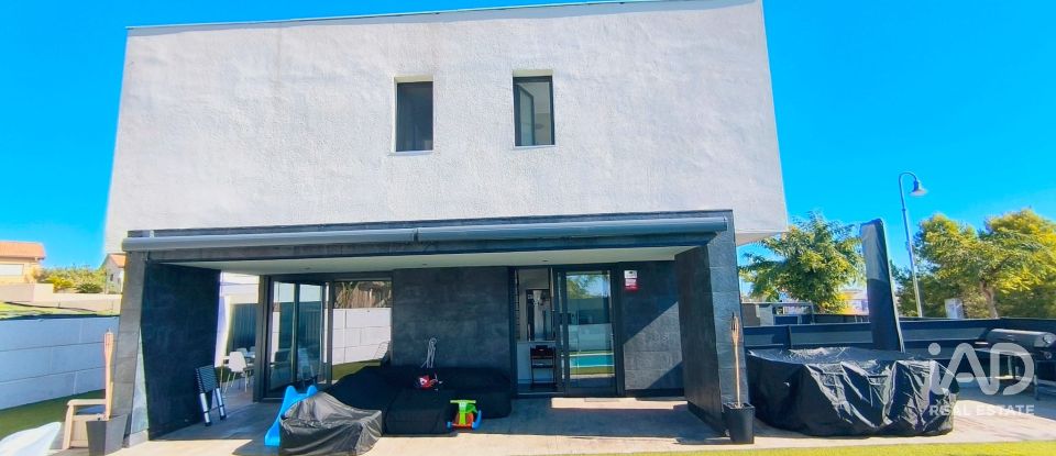 Casa 3 habitacions de 131 m² a Roda de Bara (43883)