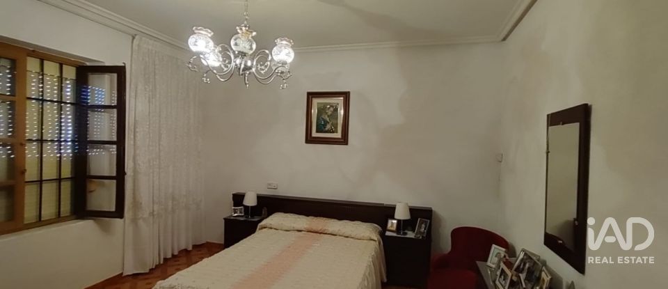 Village house 5 bedrooms of 648 m² in Villares de Órbigo (24288)