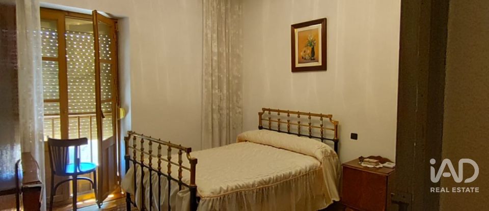 Village house 5 bedrooms of 648 m² in Villares de Órbigo (24288)