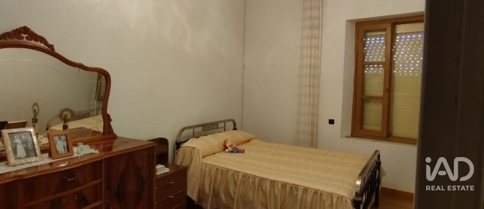 Village house 5 bedrooms of 648 m² in Villares de Órbigo (24288)