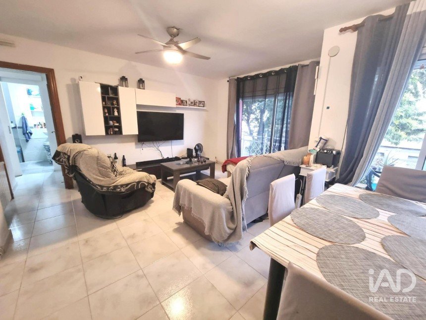 Piso 3 habitaciones de 90 m² en Les Roquetes (08812)