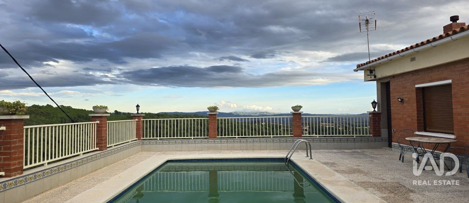 Casa 7 habitaciones de 95 m² en Font-rubí (08736)